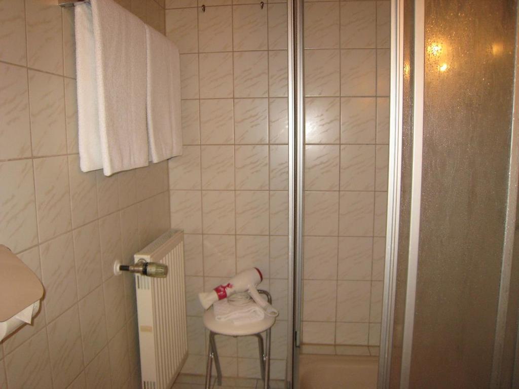 Pension Landhaus Riedelstein ครัคเซลสรีด ภายนอก รูปภาพ