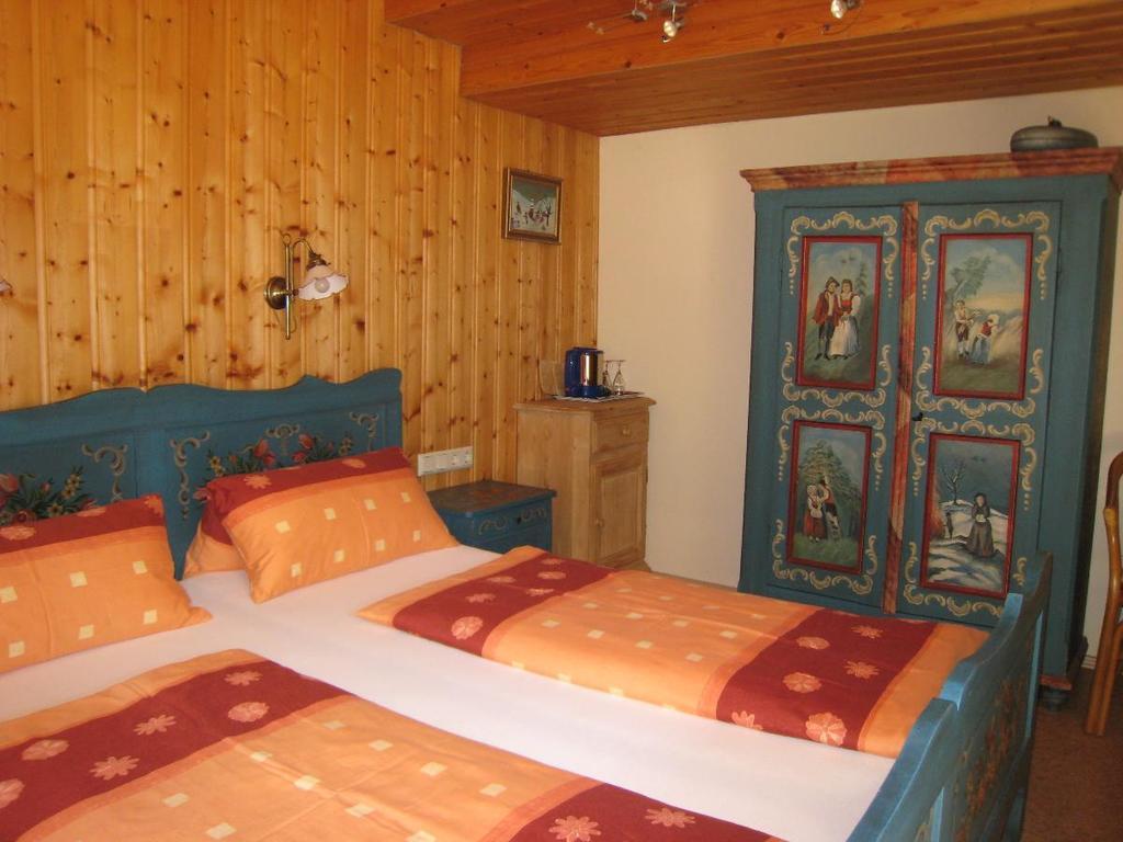 Pension Landhaus Riedelstein ครัคเซลสรีด ห้อง รูปภาพ
